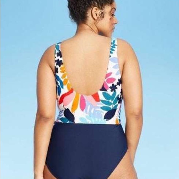 (B52) Sea Angel Floral One Piece bathing suit, Size Medium, NWT - Picture 4 of 15